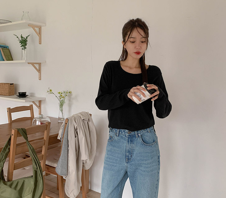 Dent U-neck Span Long-sleeved T-shirt