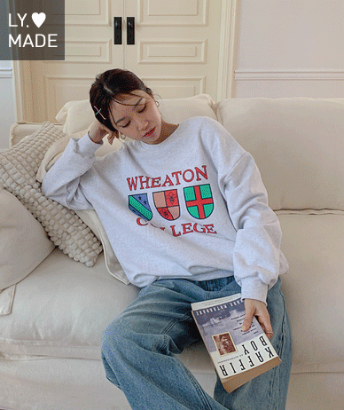 Wheaton College Overfit Sweatshirt