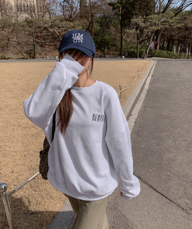 Breva Nayam Sweatshirt