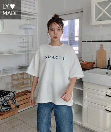 GRACED Embroidered Team Short Sleeves T-shirt