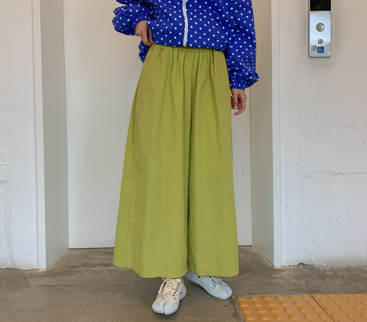 Off-length banding wide pants