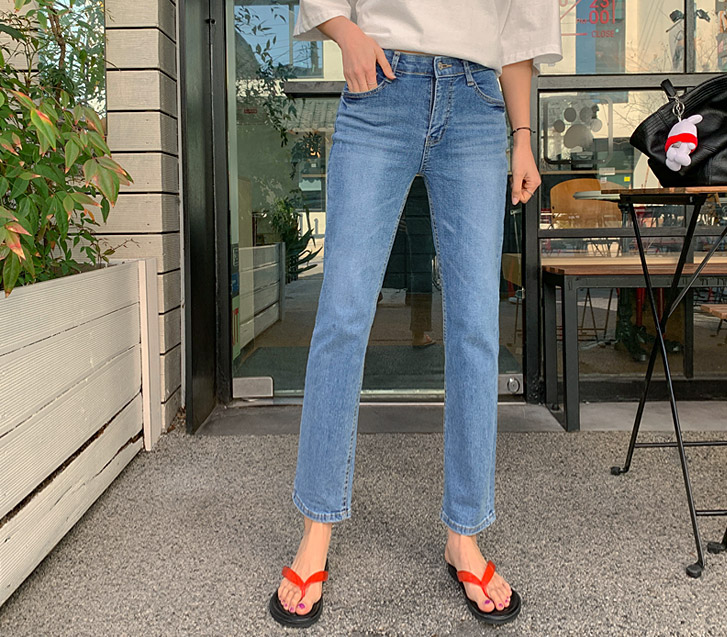 Sayton Denim Hidden Elastic Waist Straight Fit Pants