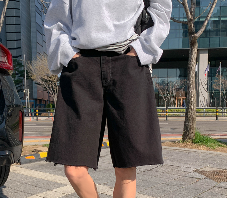 Pulse side-folding distressed 5-quarter length denim pants