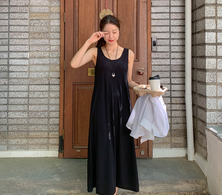 Corrugated sleeveless long one piece