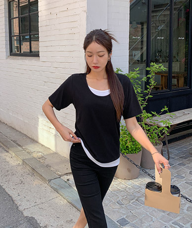Det layered U-neck short sleeves T-shirt