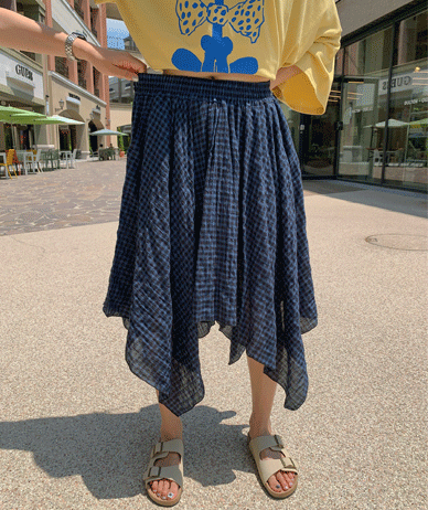 Show Check Banding Asymmetrical Skirt