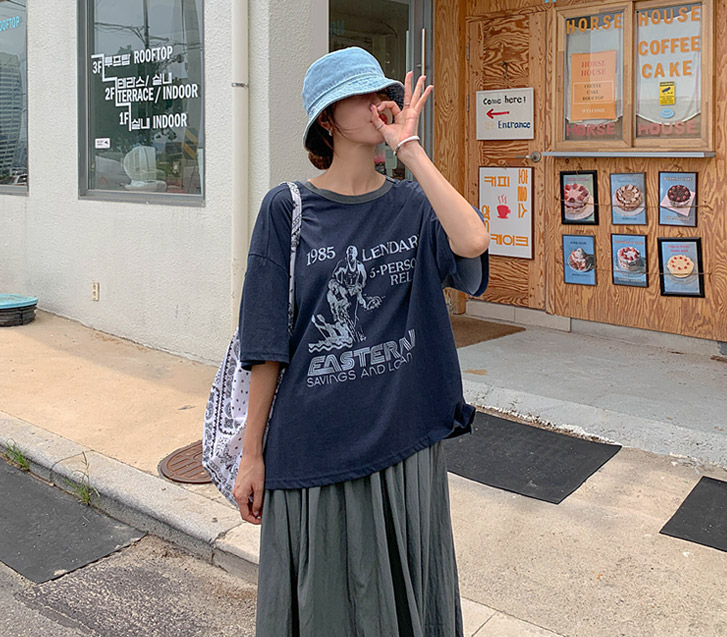 East Lettering Pigment Color Combination Short Sleeves T-shirt