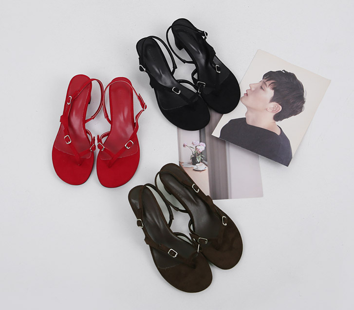 Buckle flip-flop shoes