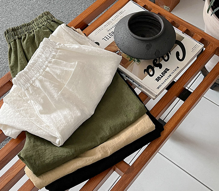 Peno Linen Banding Wide Baggy Pants (Model Wearing Shot)