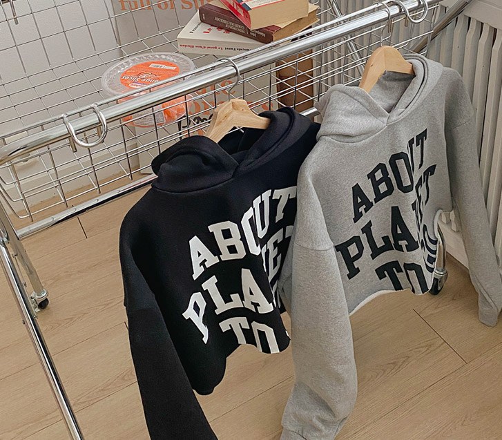 About cropped brushed hoodie