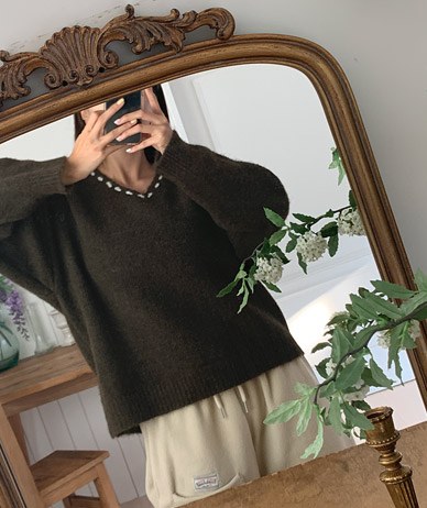 Olive stitch Wool V-neck Knit