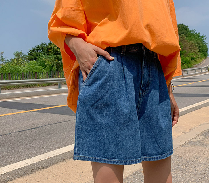 Moss Pintuck Banding Denim 4-part Shorts