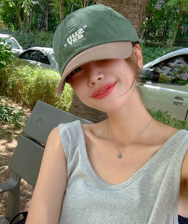 Sunday embroidery color combination ball cap