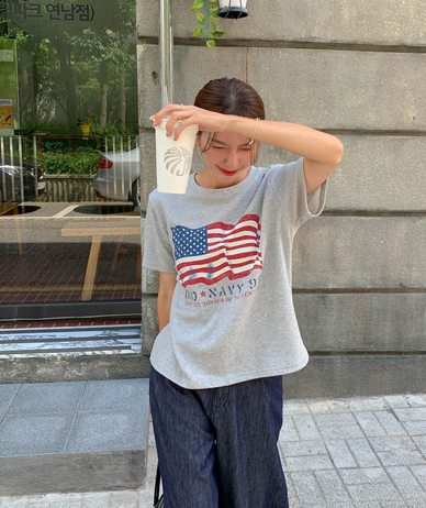 Stars and Stripes minimal short-sleeve T-shirt