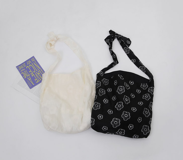 Garden Flower Shoulder Bag