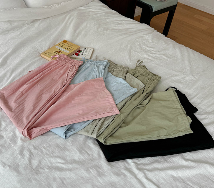 Haru Pintuck Nylon Banding Wide Pants