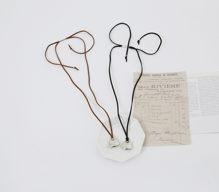Noi Adjustable Strap Necklace