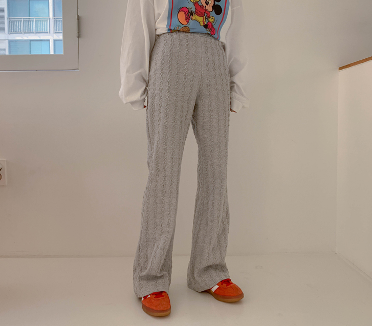 Netty Twiddle Embossed Banding Bootcut Pants
