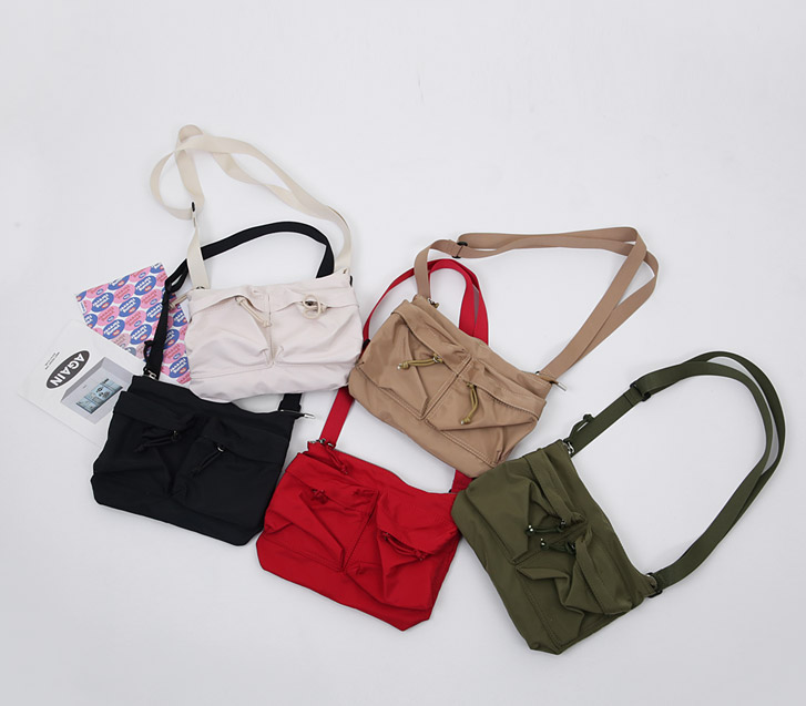 Oshi Pocket Cross Bag