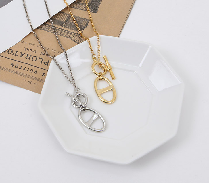 Met ring Necklace