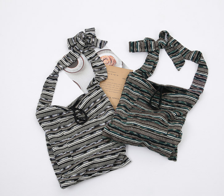 Thera Color color combination knit toggle bag