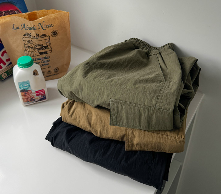 Pay Nylon Cargo Two-Way Pintuck Wide Banding Pants