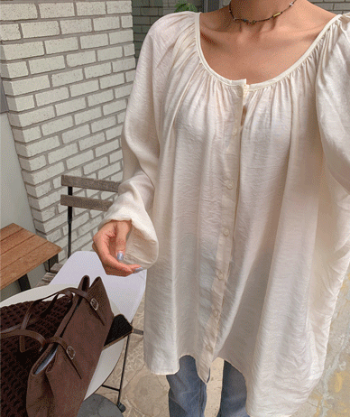 Claire Shirring String Long-sleeve Blouse