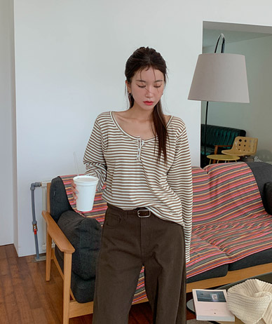 Touch Dangara Button Long-sleeved T-shirt