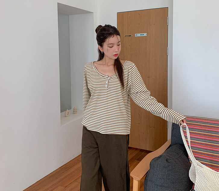 Touch Dangara Button Long-sleeved T-shirt