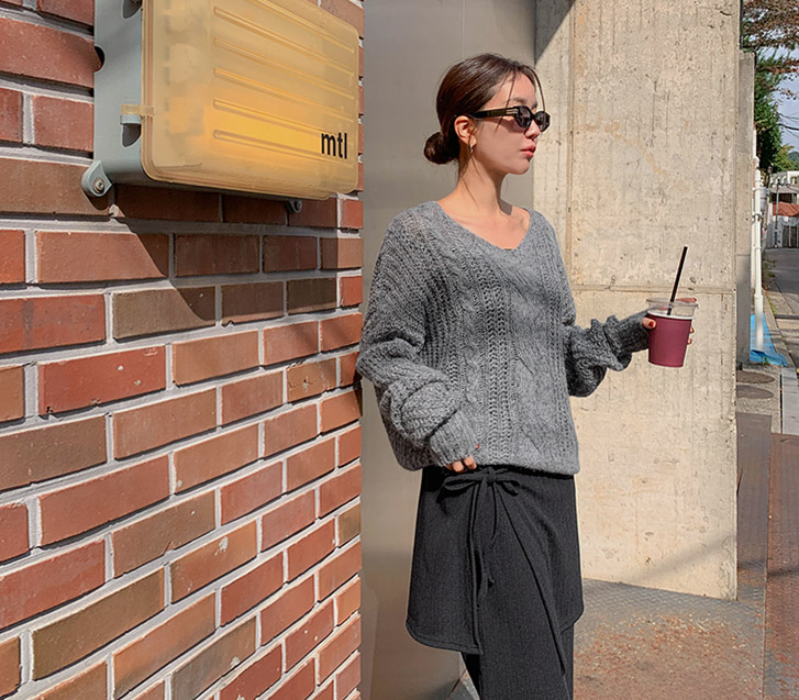 Kits V-neck Twiddle Wool Knit