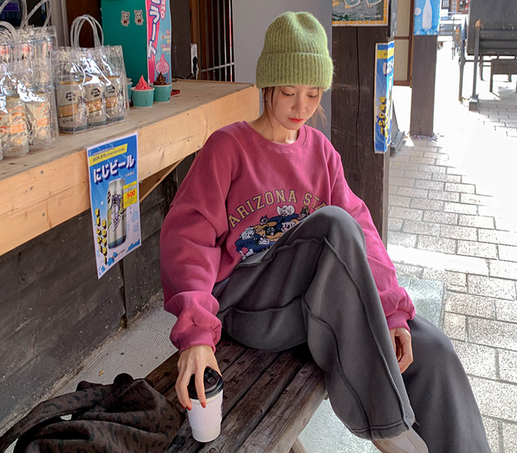 Friends Nayeom Yanggimo Overfit Sweatshirt