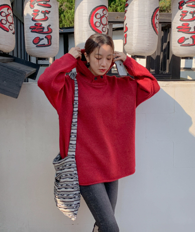 Moody Two button Highneck Hood Knit