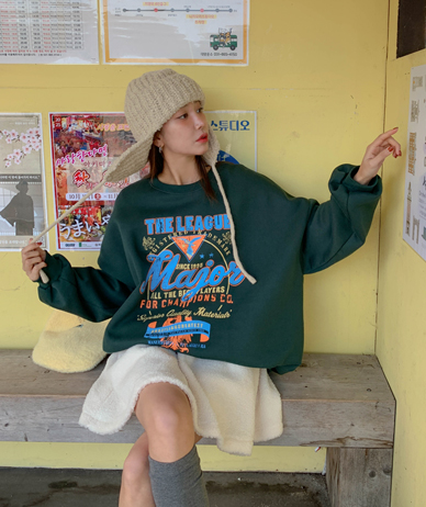 League Crack Nayeom Napping Sweatshirt