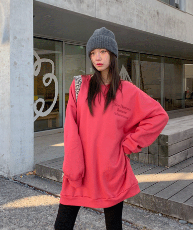 Harmony Nayeom napping long man-to-man