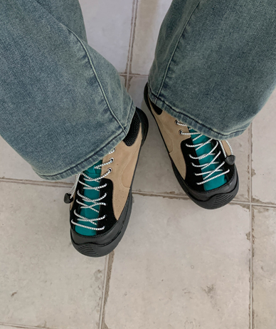 Week color combination cowhide shoes