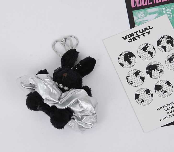 Marilyn rabbit keychain