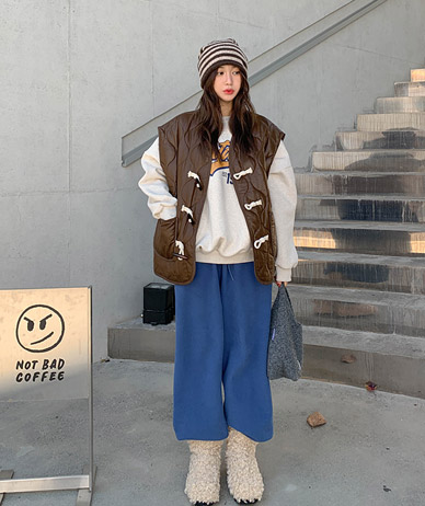 Memong Tteokbokki Quilting Vest