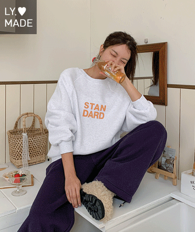 Standard Lettering Double-Sided Nagrang Napping Sweatshirt
