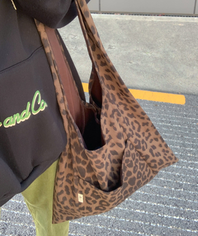Leopard pattern bag