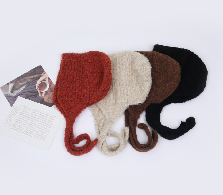 Etti Pogle Wool Balaclava
