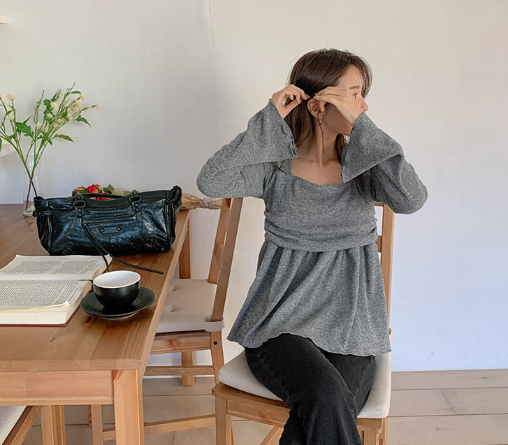 Rib Square Neck Flare Corrugated Knit T-shirt