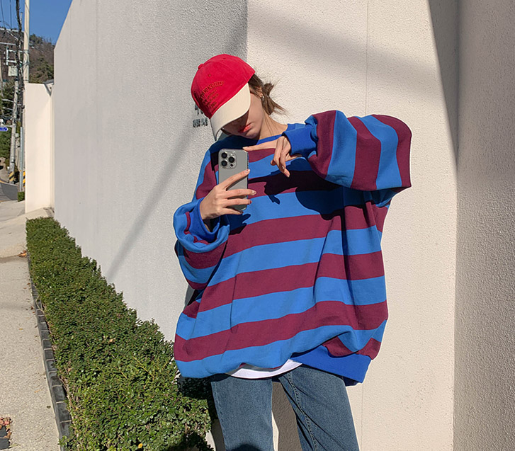 large dangara color combination napping Long Sweatshirt