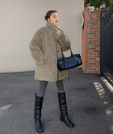 Letter Highneck overfit Mustang