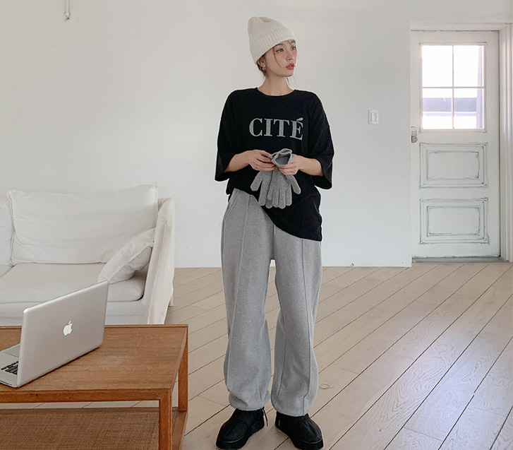 Lesh Yanggimo Pintuck Training Jogger Pants