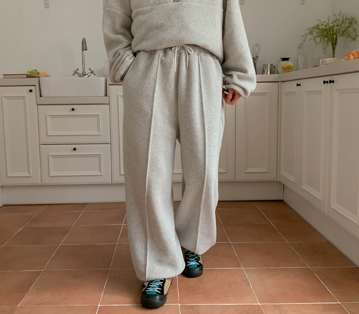 Tart cut color combination fleece training pants