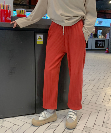 Triple Corrugated Banding Jogger Pants