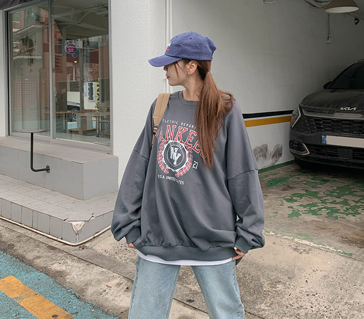 Yankees Nayeon Overfit Long Sweatshirt