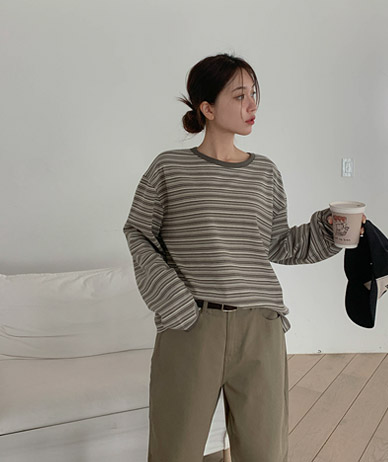 Mono Dangara color combination long-sleeved T-shirt