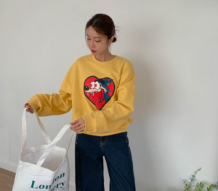 Wolf Print Terry Sweatshirt