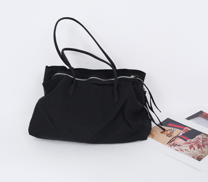 Neora Nylon Loop Bag